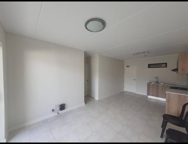 2 BEDROOM PROPERTY TO RENT IN GREENBAY ECO ESTATE